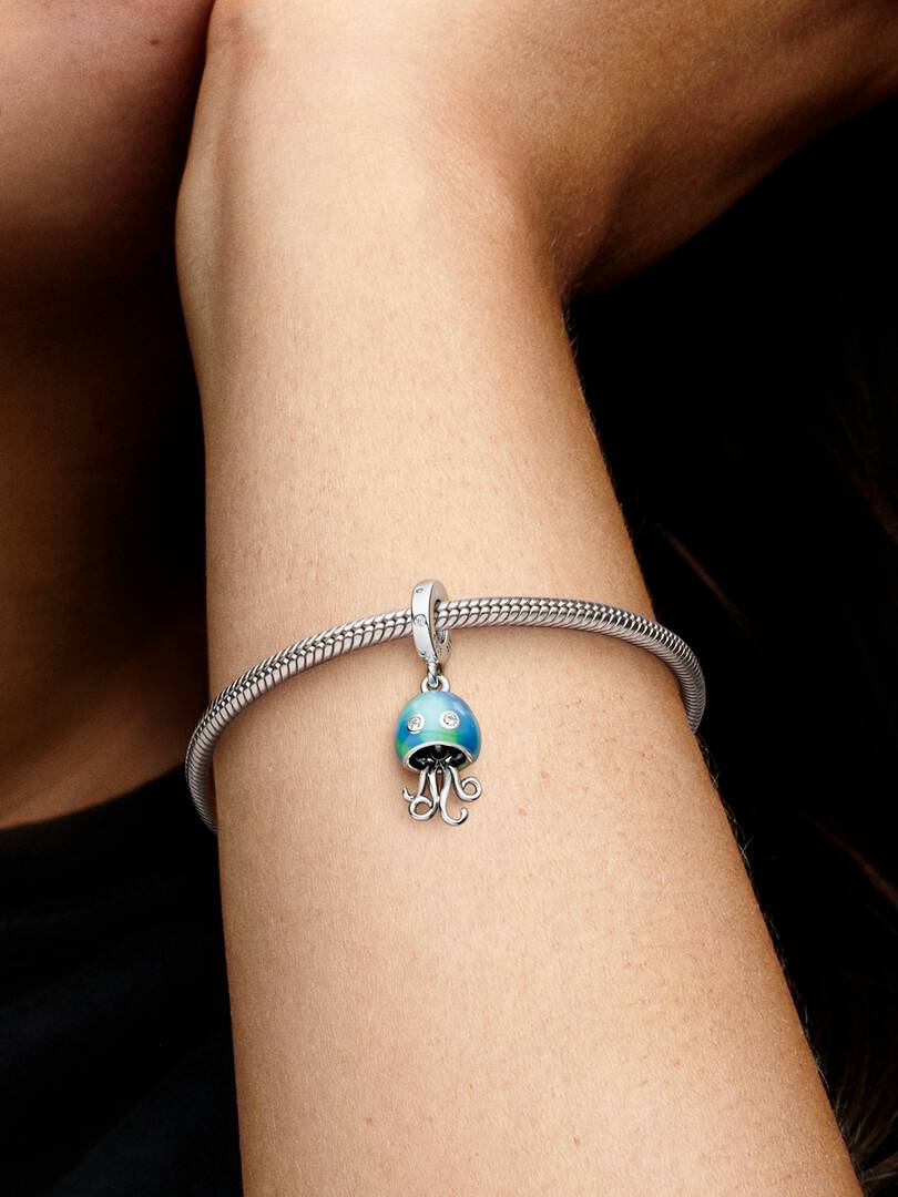 Charm Medusa     792704C01