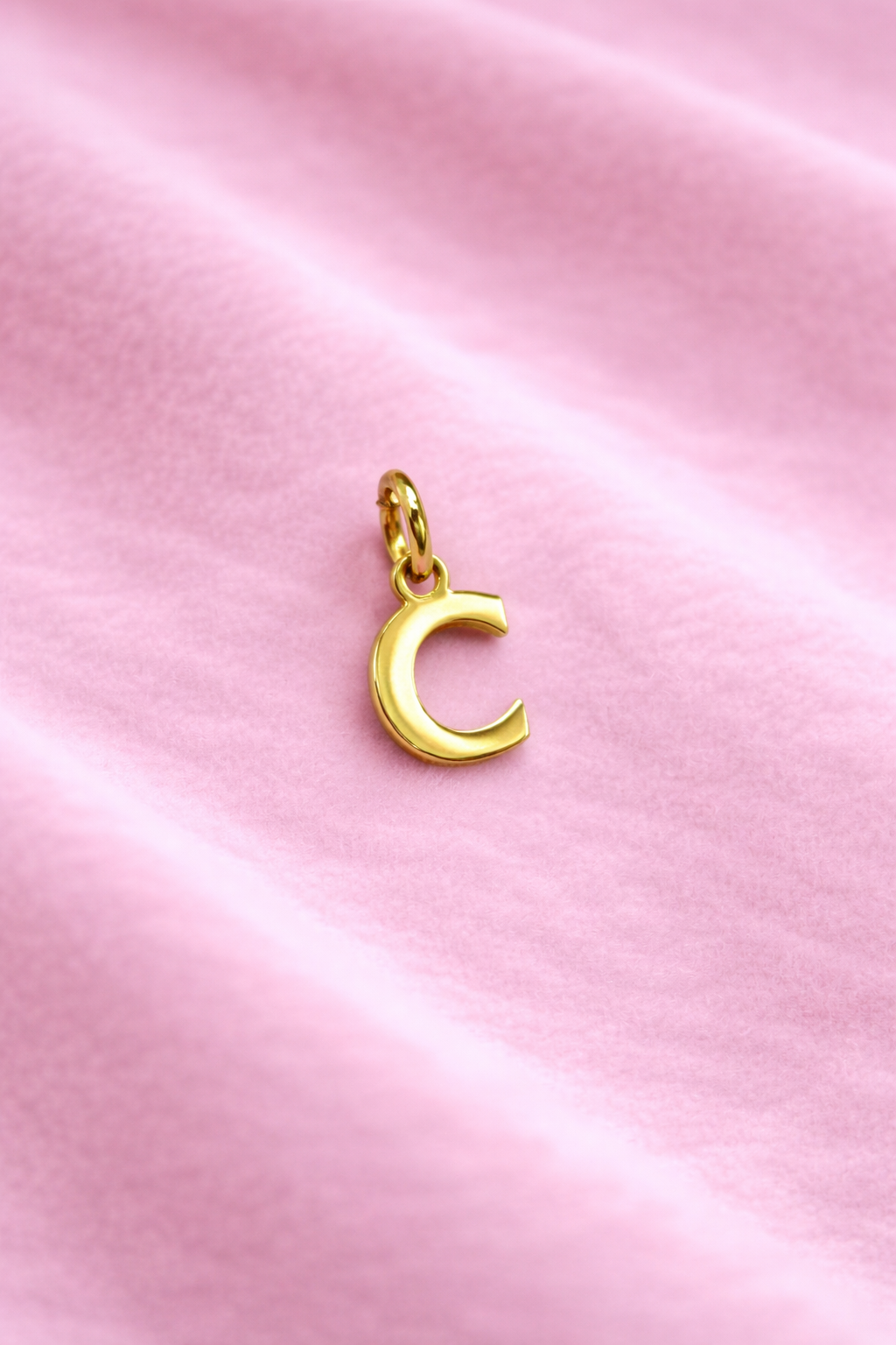 Simbolo per collana componibile, Lettera C