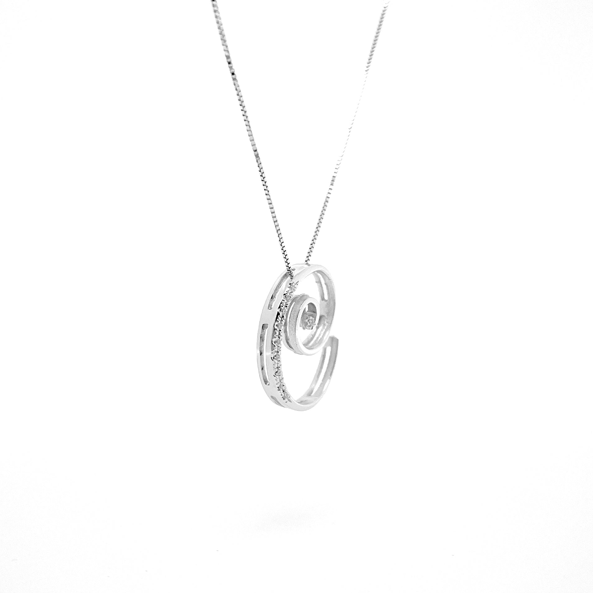 L' Alfabeto Brasile, Collana Lettera C In Oro 18kt & Diamanti