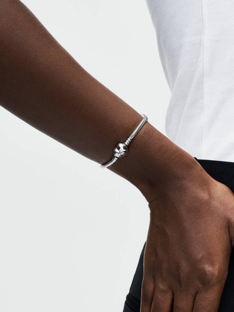 Bracciale Pandora con Chiusura a Cuore.    590719
